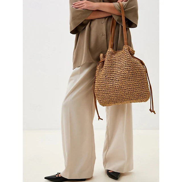 Bolso de paja tejido a mano, estilo bohemio, con cordón ajustable, ligero, para playa y verano, accesorio informal para vacaciones y viajes. Color beige y café.